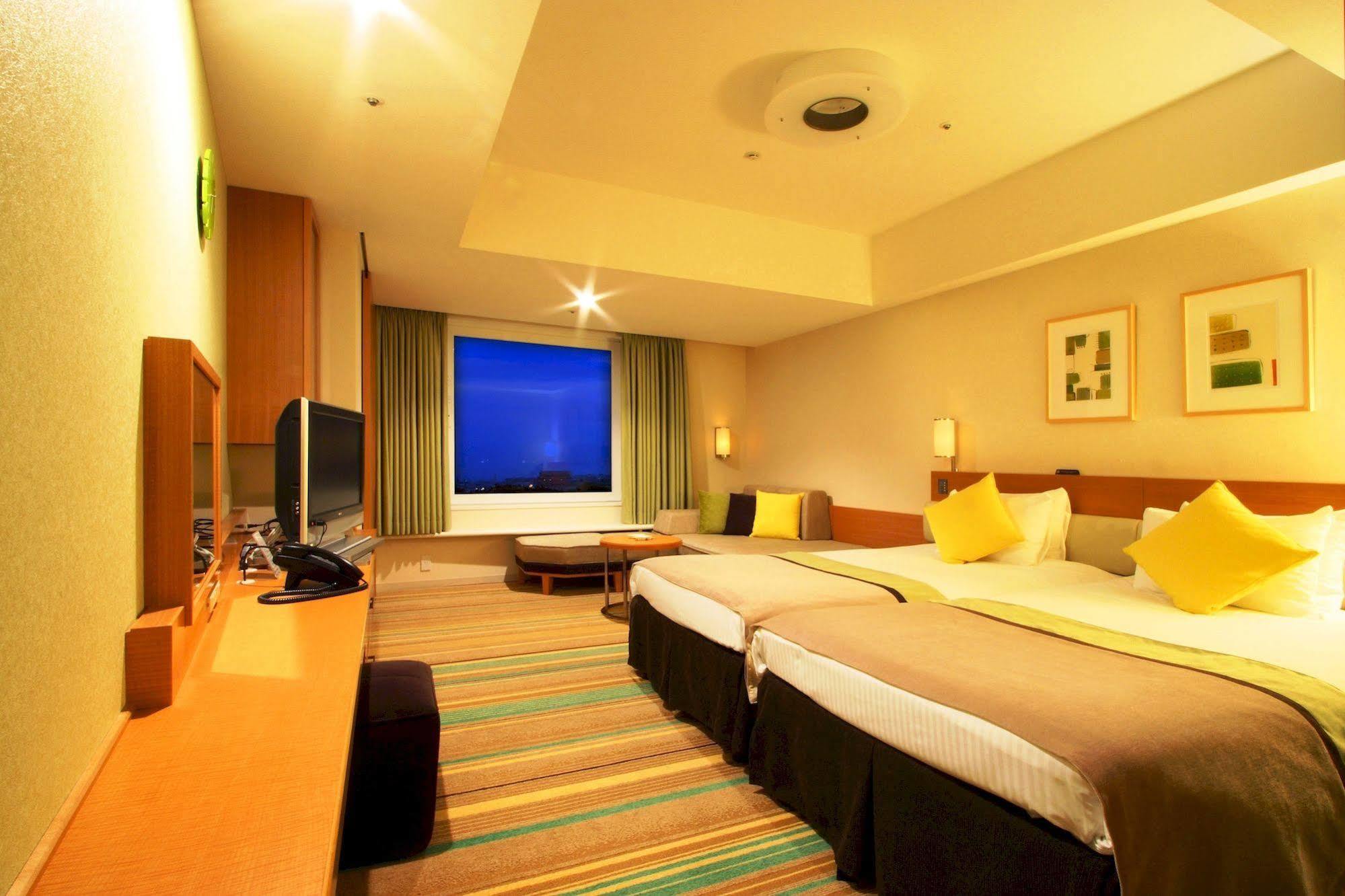 צ'יבה Tokyo Bay Maihama Hotel מראה חיצוני תמונה