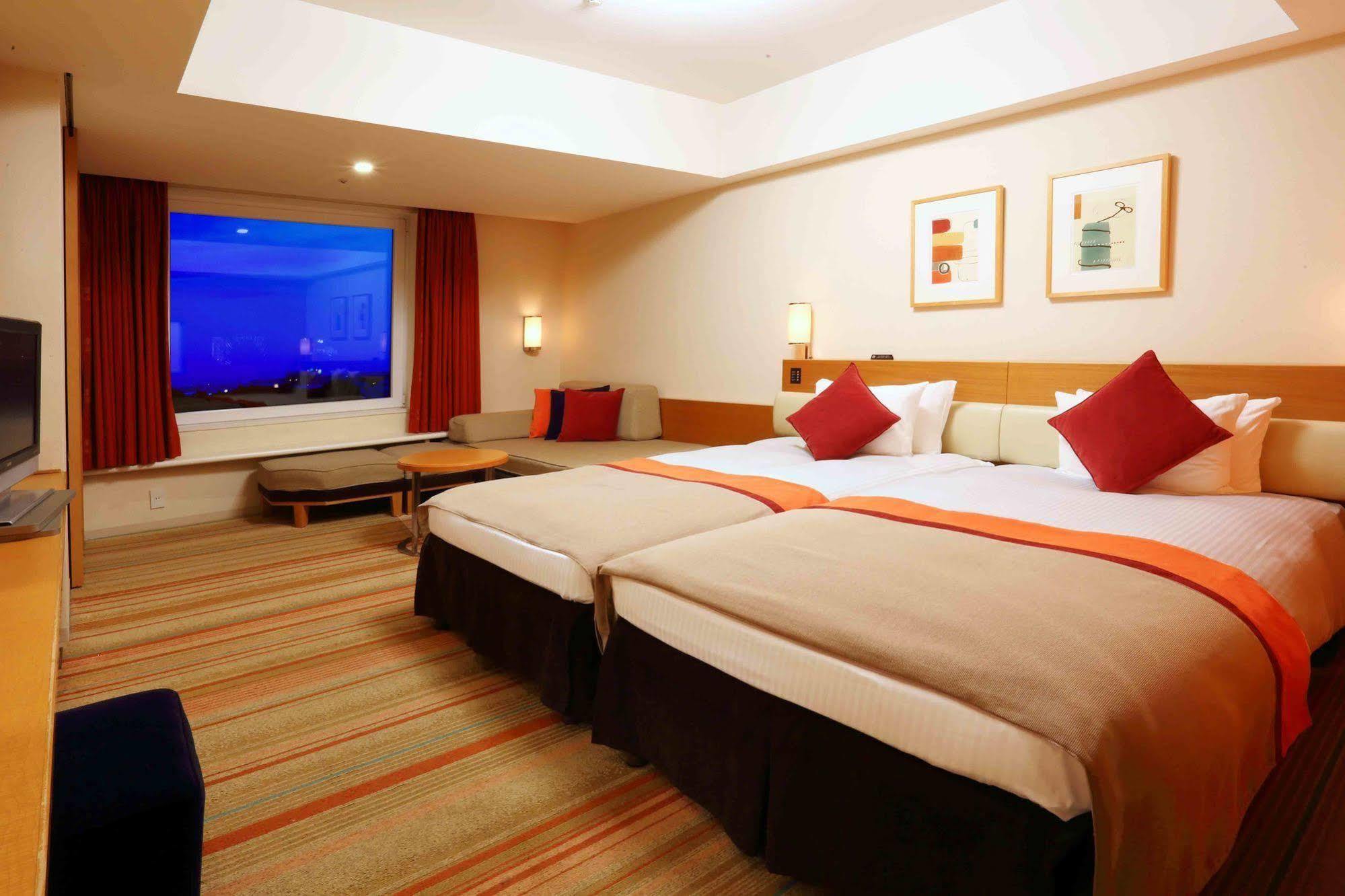 צ'יבה Tokyo Bay Maihama Hotel מראה חיצוני תמונה